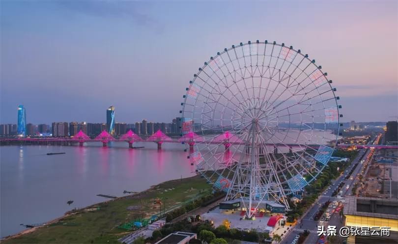 香槟色摩天轮婚礼,摩天轮婚礼