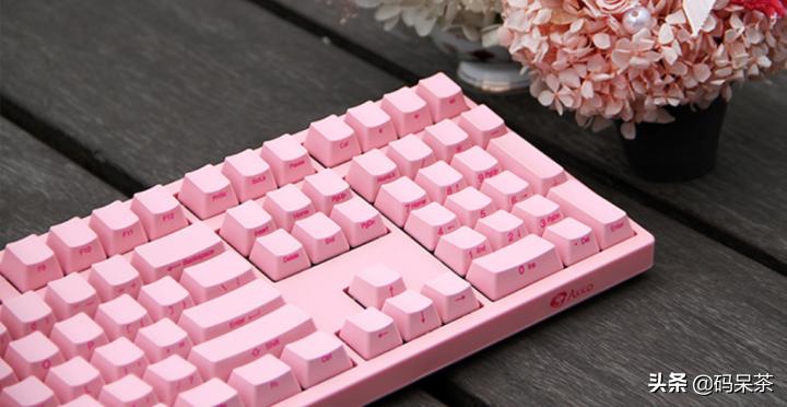对自己好一点10个字以内,100元入门级机械键盘推荐
