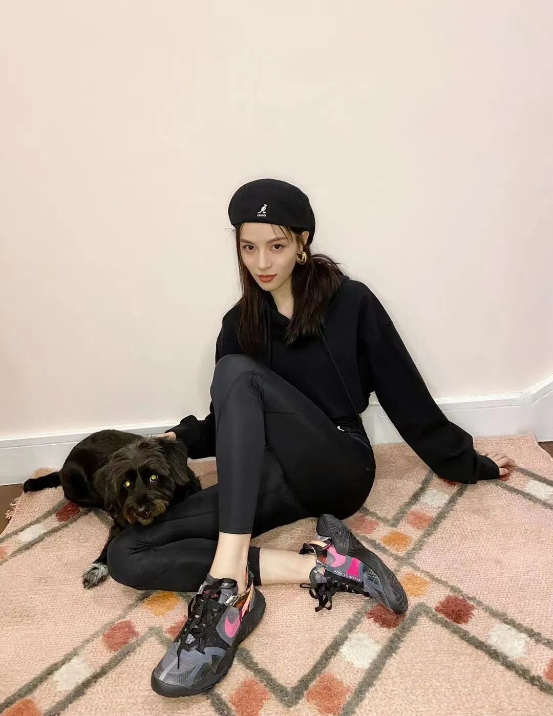 今年最流行的运动鞋款,今年女士秋冬流行什么运动鞋