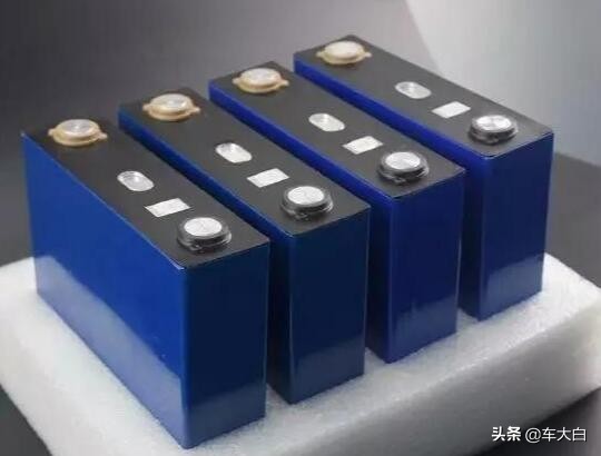 宁德时代磷酸铁锂电池优缺点,磷酸铁锂电池的优点缺点