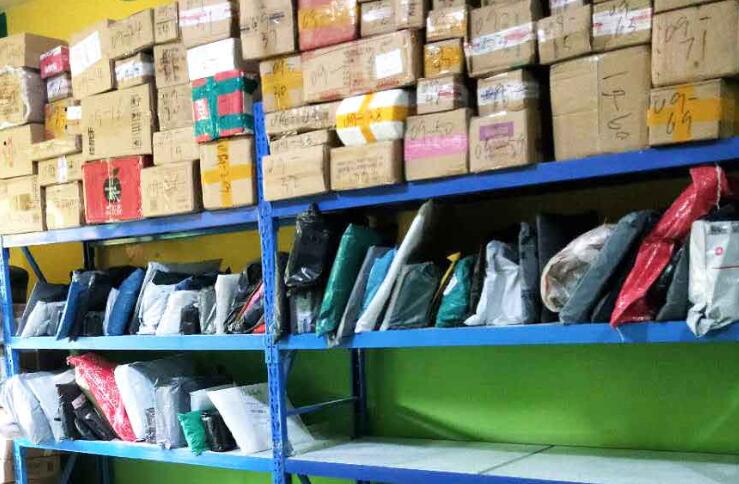 刚起步的快递加盟靠谱吗,快递加盟有什么风险吗