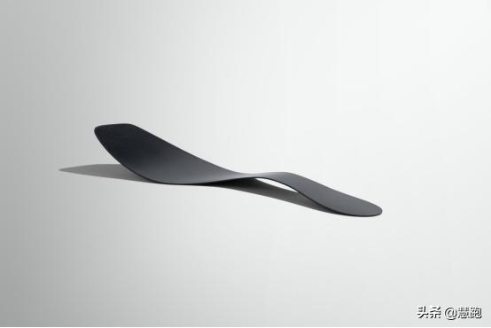 半马破世界纪录视频,打破全马亚洲纪录的跑鞋