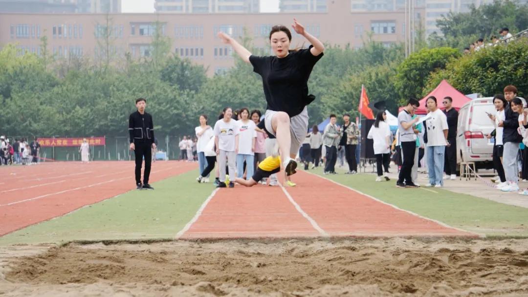 飒!123张图,带你“动+静”看赛场