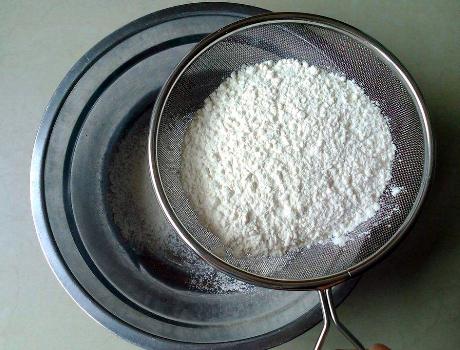 做蛋糕总回缩？原来是没有掌握好窍门，分享3个干货，蛋糕更香软