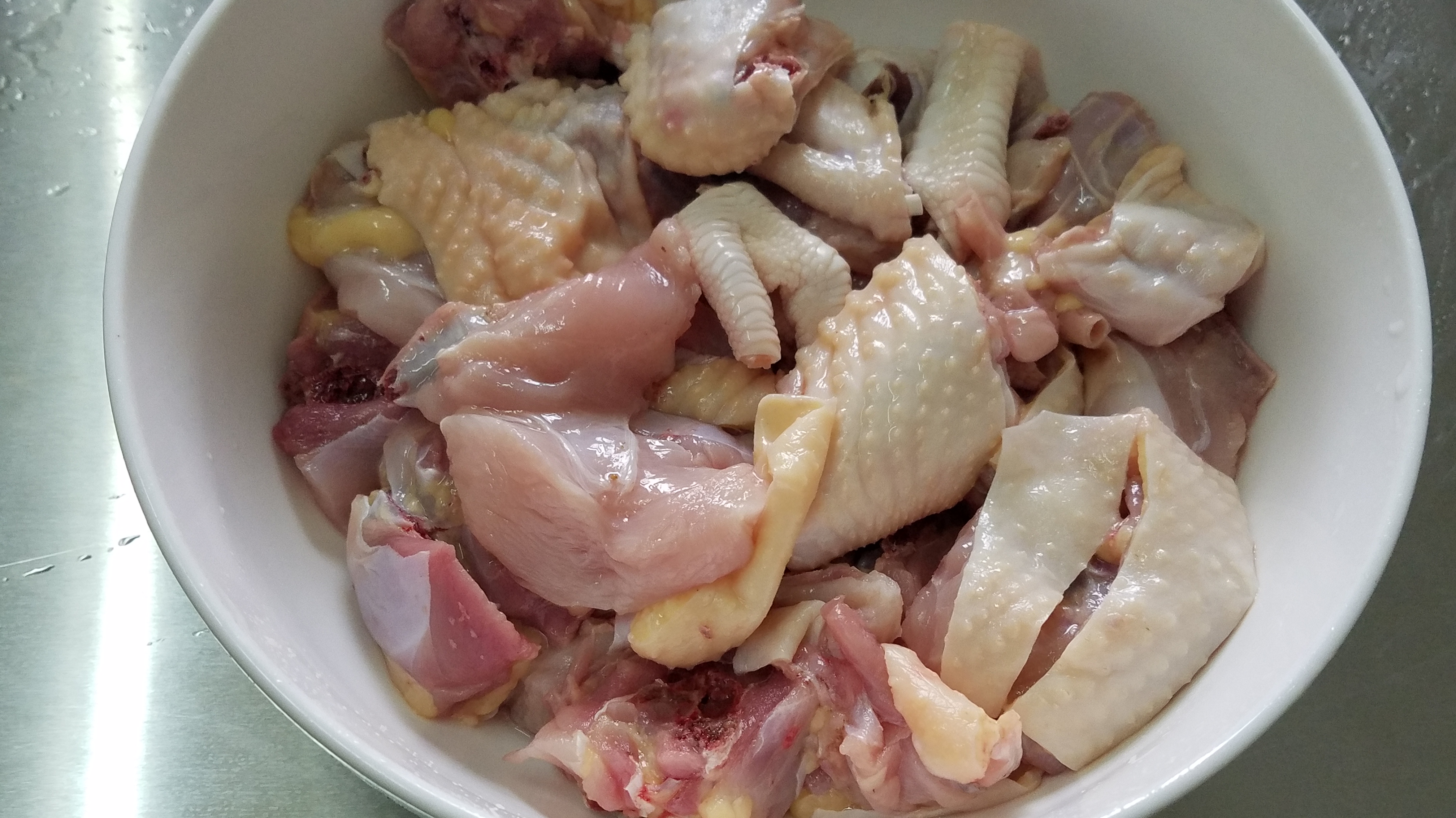 教你做香喷喷的泰式菠萝鸡肉炒饭,炒鸡肉怎么操作才香喷喷的