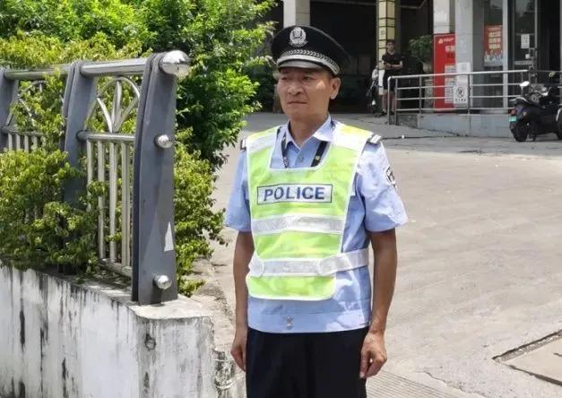 军营到警营初心未变,从军营到警营不变的赤胆忠诚