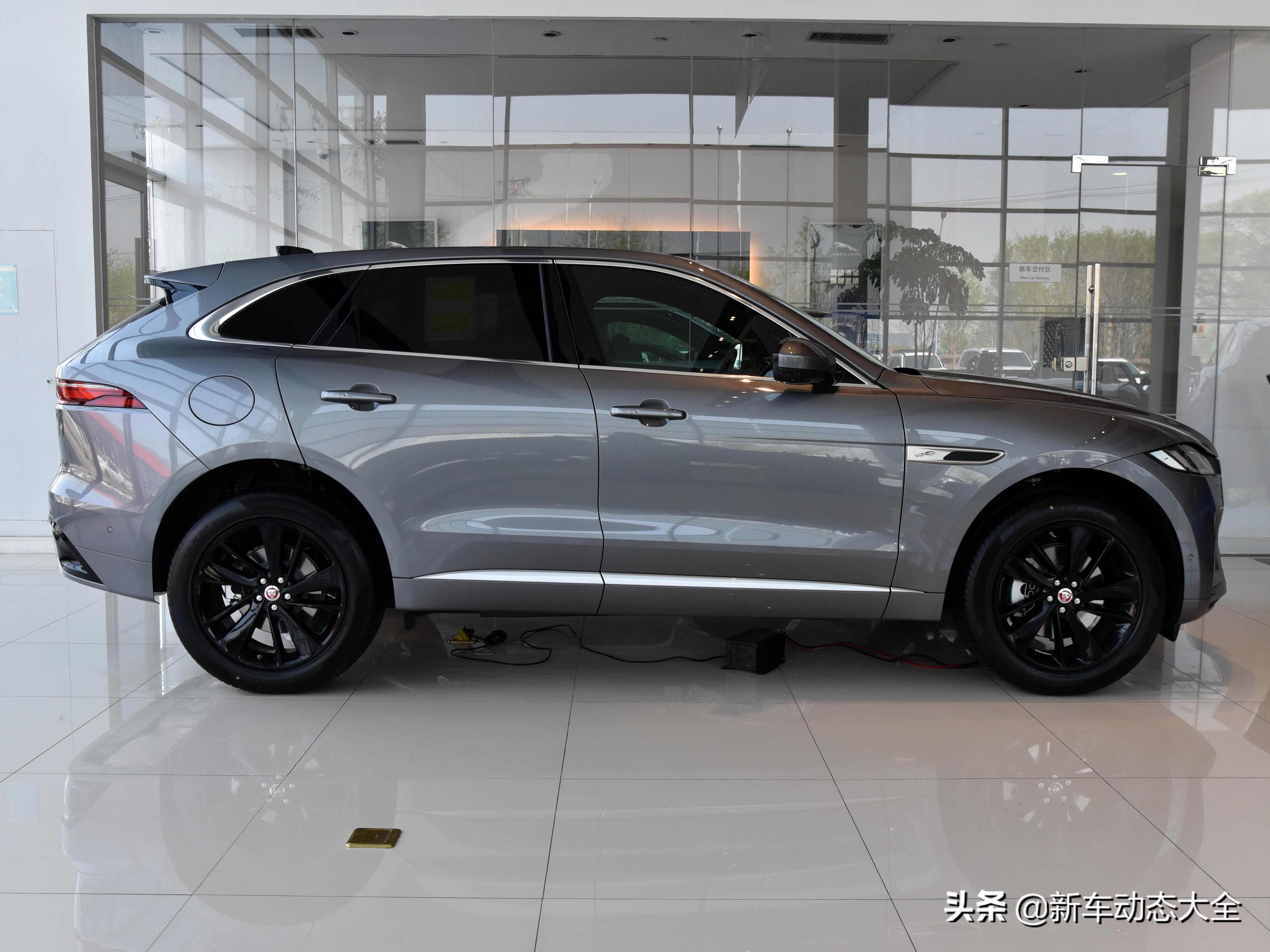 捷豹suv四驱fpace3.0t价格,2022款3.0t400匹马力捷豹f-pace