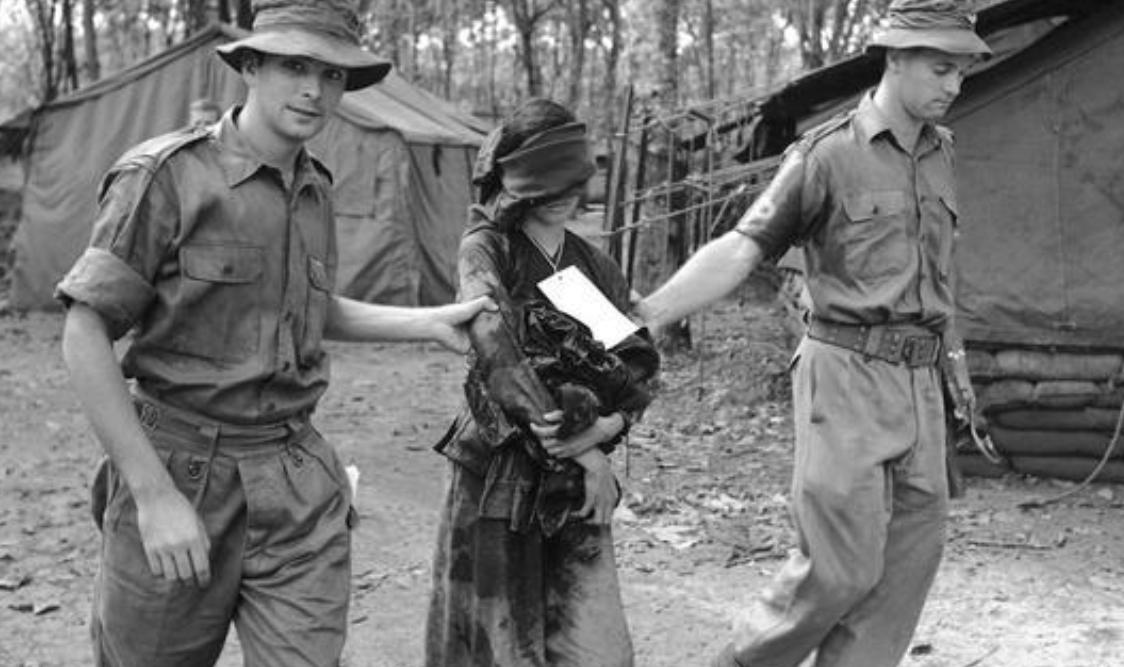 1979年*小平邓**访美，谈及往事总统卡特才意识到，自己早已败过一次