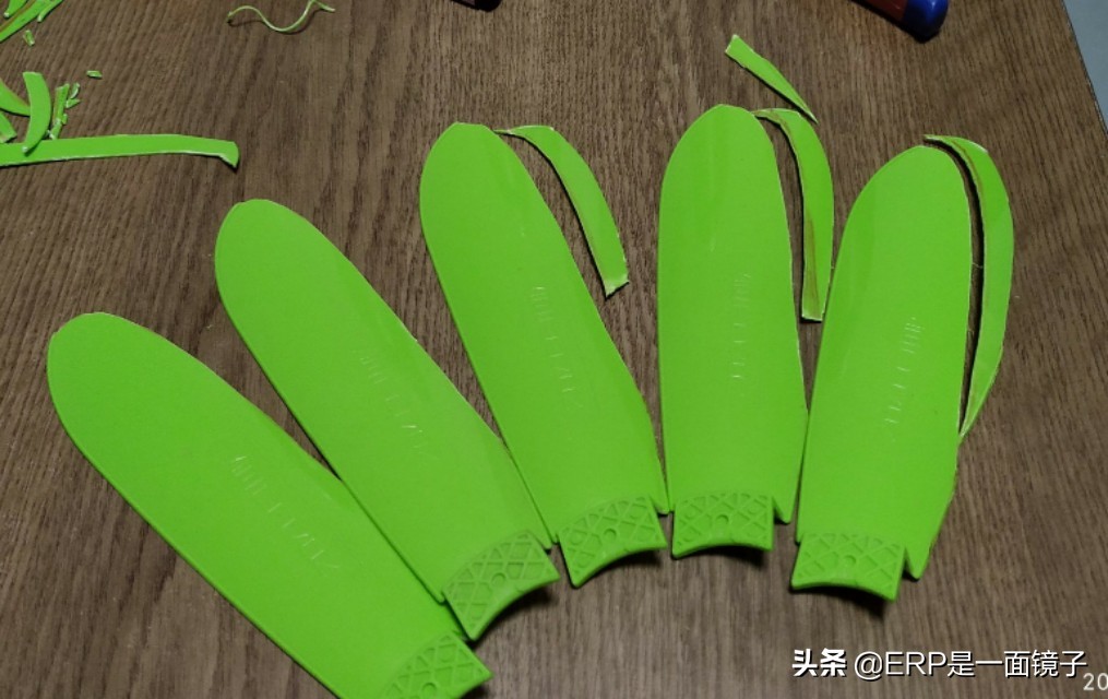 蚊帐小吊扇如何降低风速,蚊帐小风扇有噪音怎么办