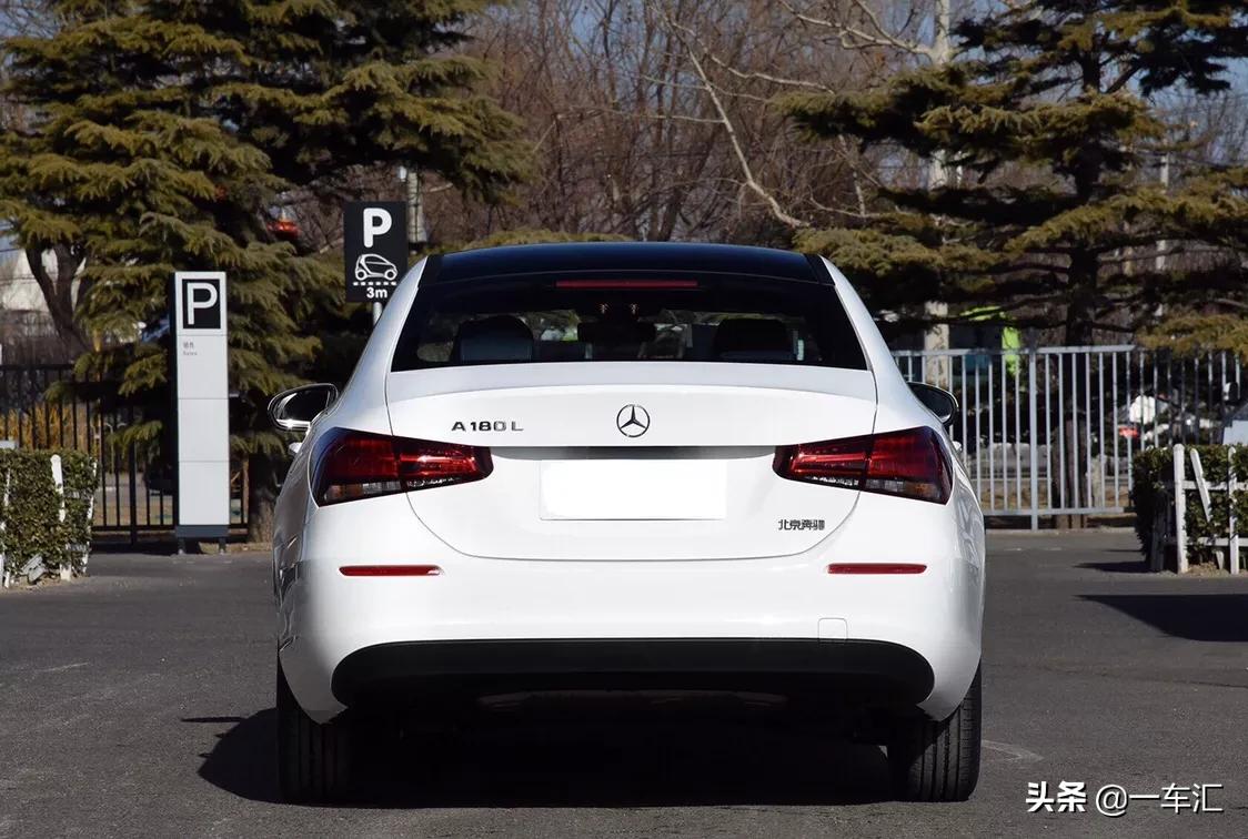 奥迪a3和奔驰a180l两个价位对比,奔驰a180l和奥迪a3三厢