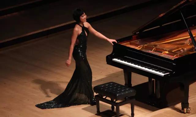 王羽佳:我只想与音乐赤裸相见