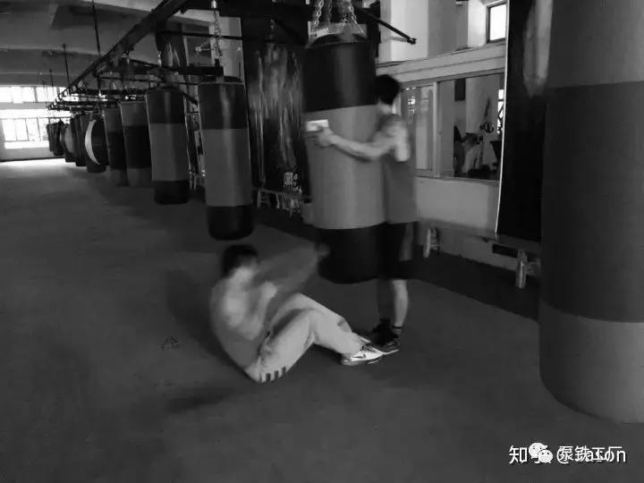 健身多久可以尝试力量举 (健身几年可以练力量举)