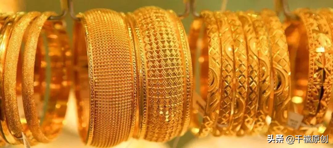 金镯子不要买什么样式的,银手镯和玉手镯戴的圈口要一样吗