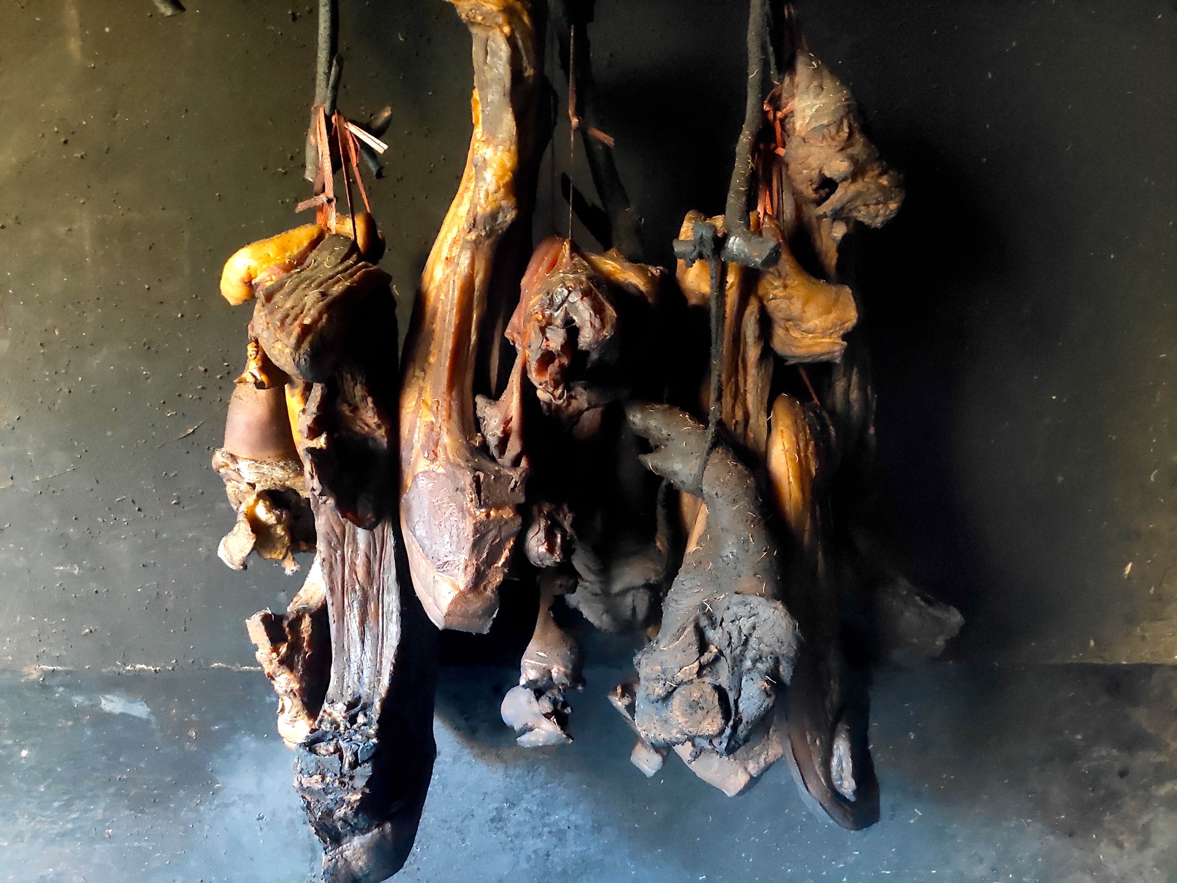 熏好的腊肉能蒸吗,香肠腊肉干了又不进冰箱怎么保存