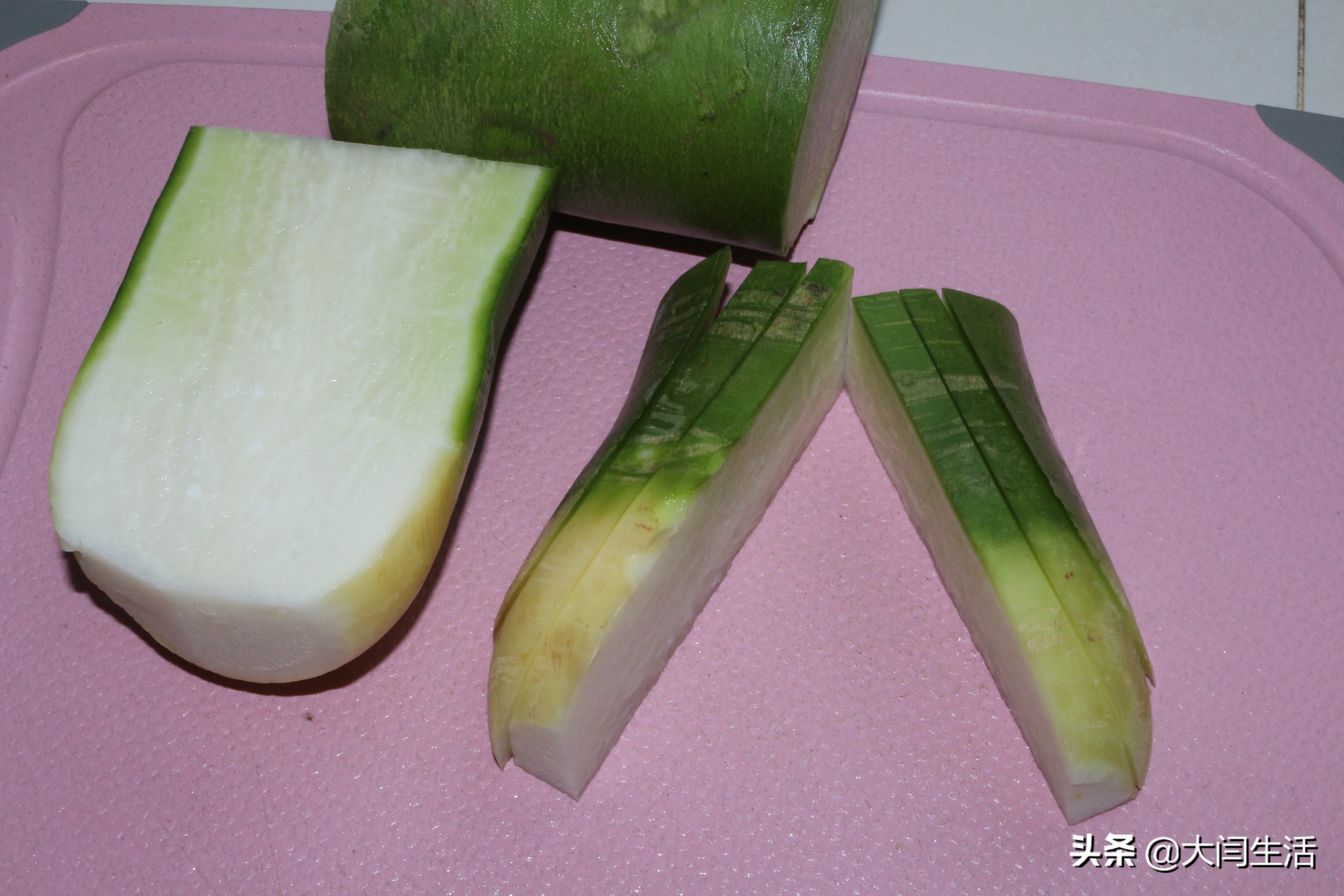 一家三口腌萝卜的做法甜酸脆,酸甜萝卜小菜的腌制方法