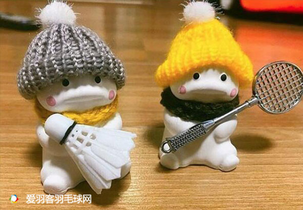 情人节这天，他送女神一把ZF2球拍后...附2.14拯救指南