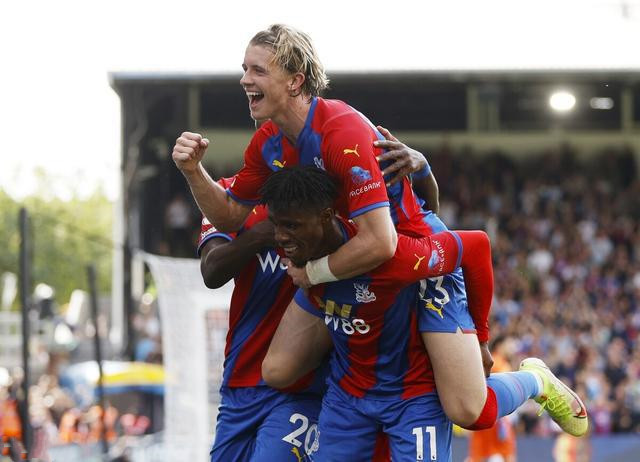 英超孙兴慜绝杀热刺2-1,英超第十二轮孙兴慜