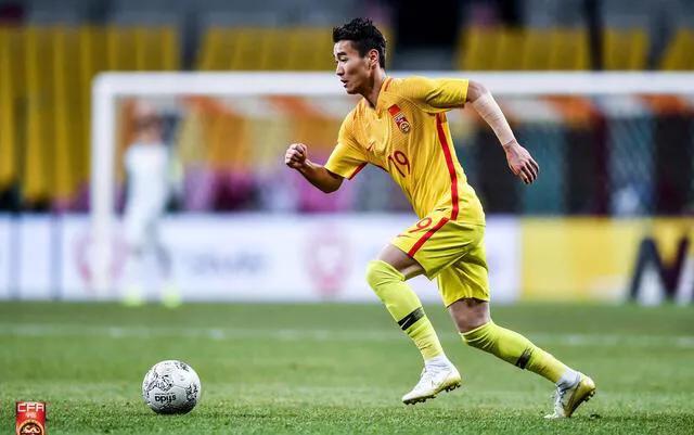 “铁打的营盘流水的兵”中国男足罕见新名单，李铁4大嫡系惹争议