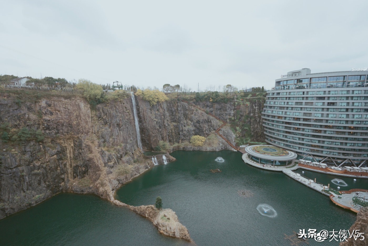 上海深坑酒店一日游推荐自由行,上海旅游值得打卡的酒店