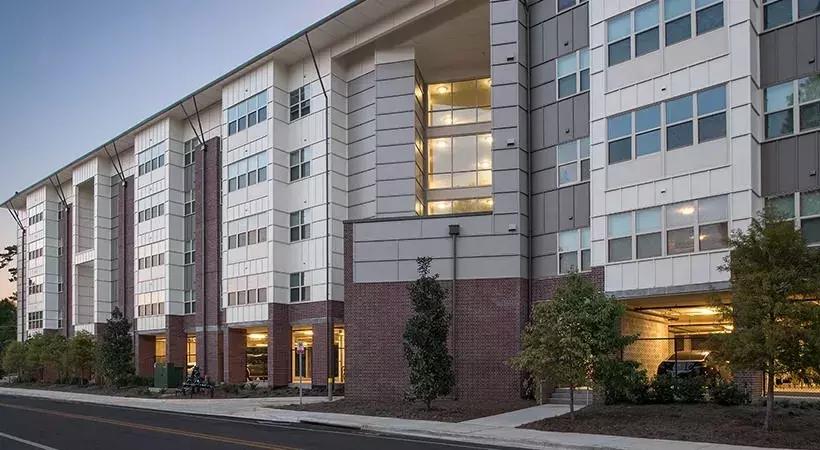 从第43位跃居公立大学Top18，这所大学凭什么能三级跳？