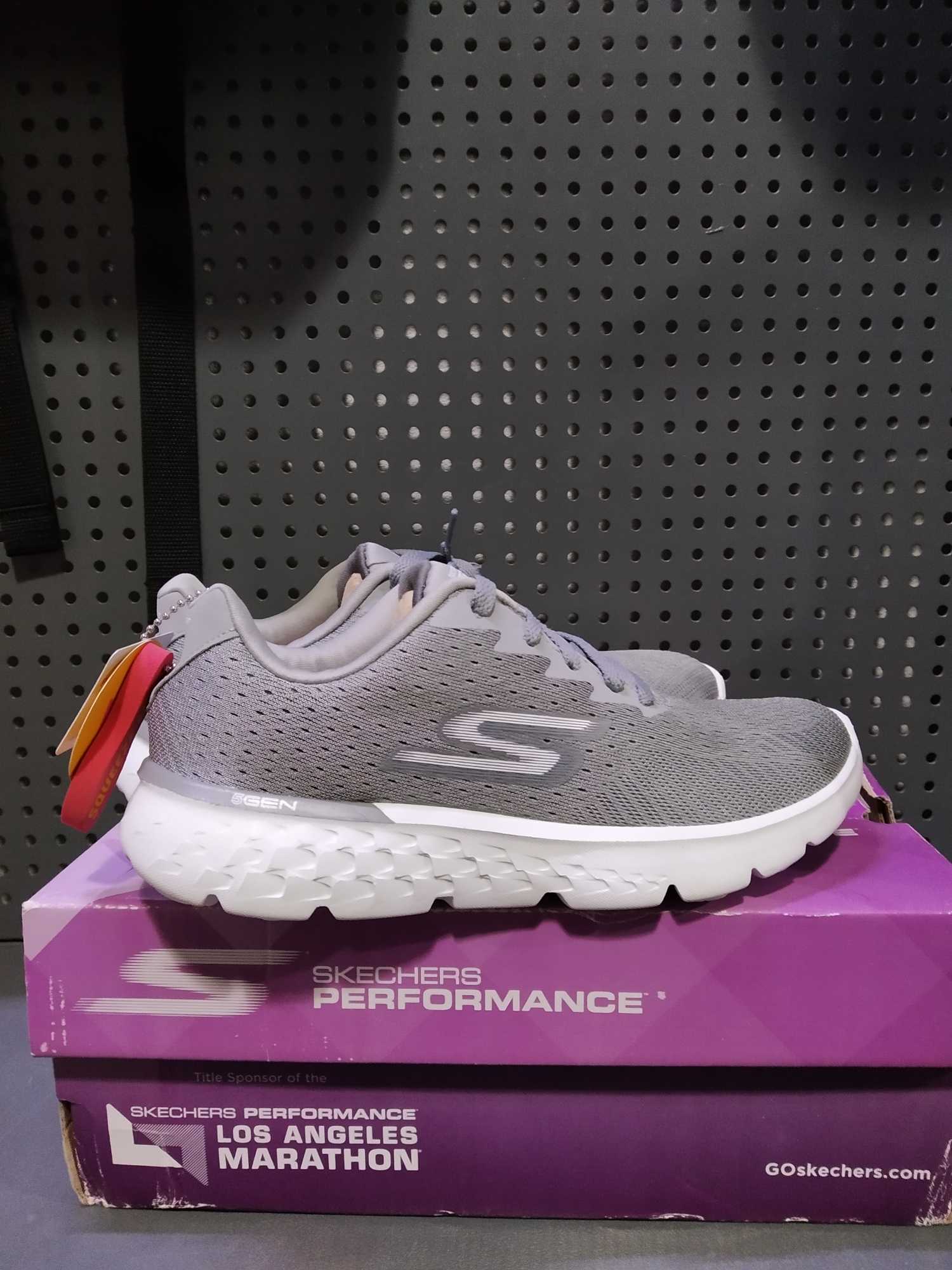 国际名牌健步鞋正品秋冬,斯凯奇健步鞋官网旗舰店