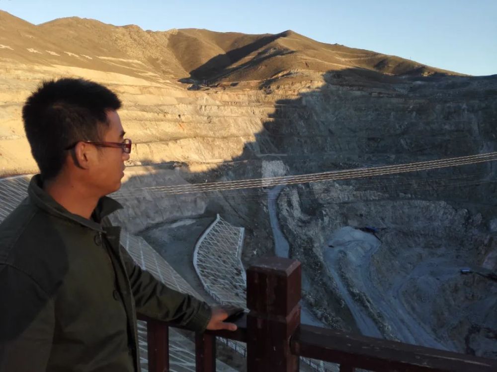 曾是为国还债的“功勋矿区”,因资源枯竭失落数十年……唱遍全网的可可托海,究竟有哪些传奇故事?