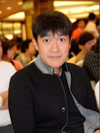 张丰毅与儿子张博宇同台,张丰毅和张博宇是亲生的吗