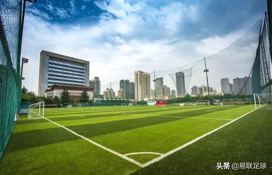 易联青训足球,易联梯队训练赛