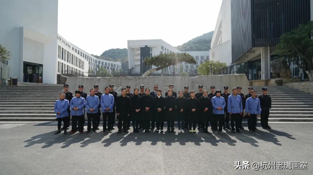 老鹰画室2019招生简章,不是所有的选择都能选择