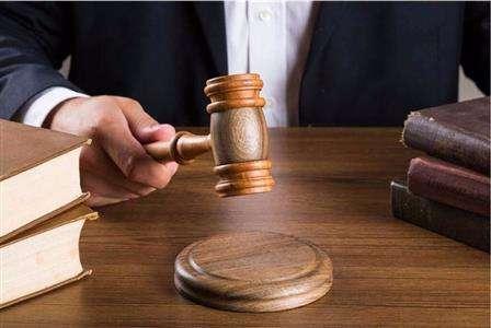 刑事案件嫌疑人逃跑该怎么判,犯罪嫌疑人逃跑怎么判刑