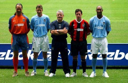 金钱铸就辉煌,曼彻斯特城英超四连冠