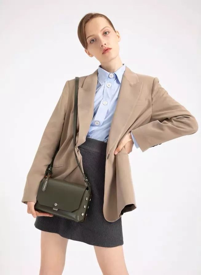 12月份小ck最新款包,小ck包怎么样值得买吗