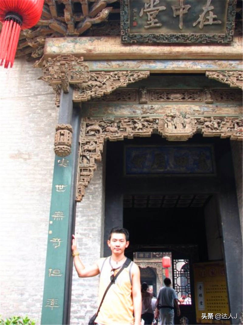 跟着小天才继续出门采购,跟着小天玩游戏