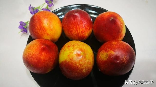 油桃怎么挑选好吃的,油桃的正确食用方法