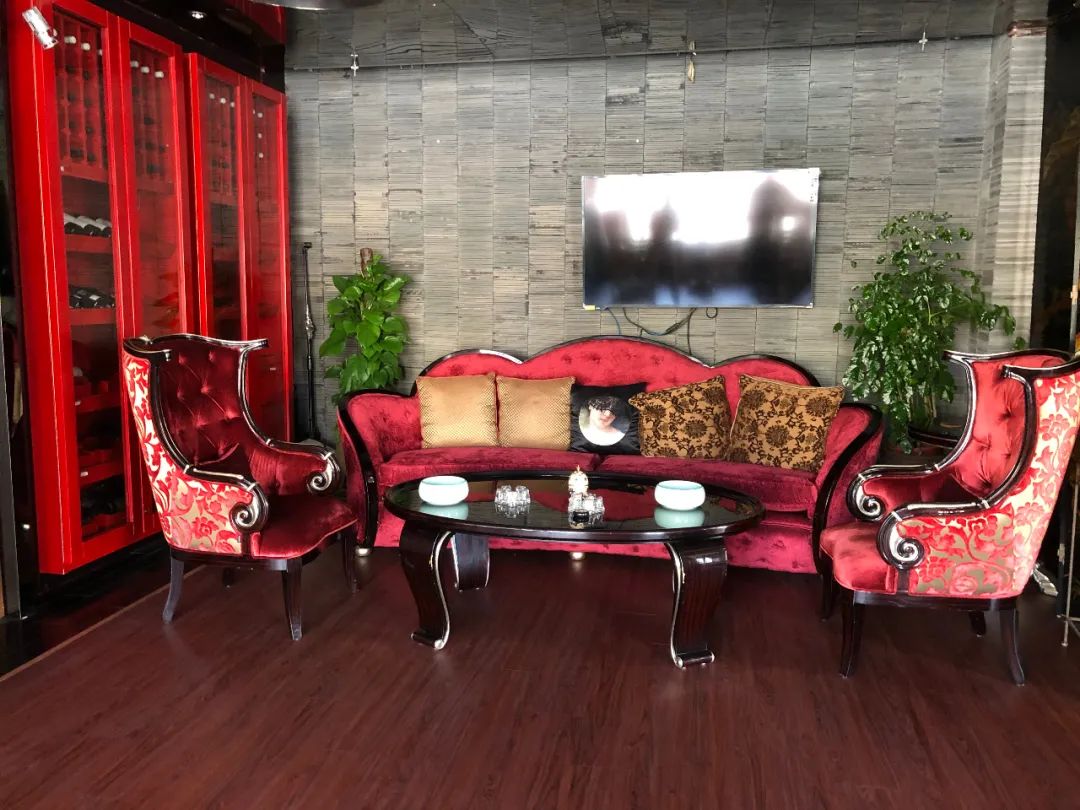 解锁小马路丨与来自时尚之都的DS7,望尽承载百年历史的外马路