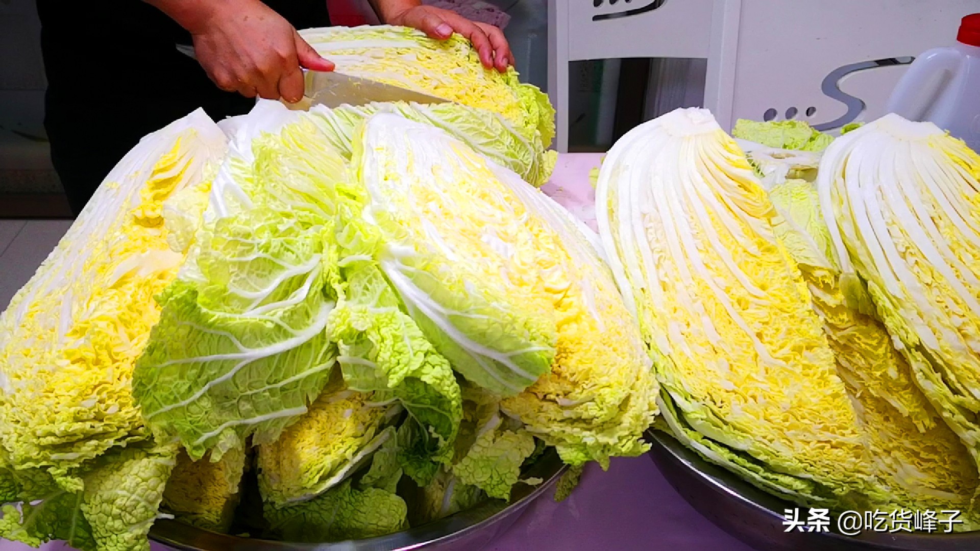 爱吃酸菜不会腌？教你正宗腌法，用时短还格外香，放一年都不坏