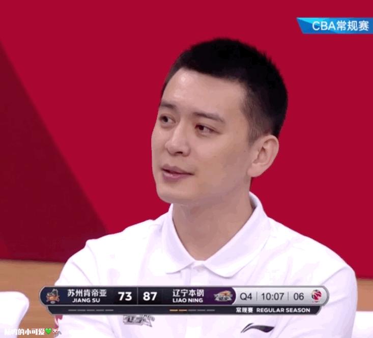 教练因为太帅频上热搜是怎样的感觉？未来羽生结弦一定可以体验到