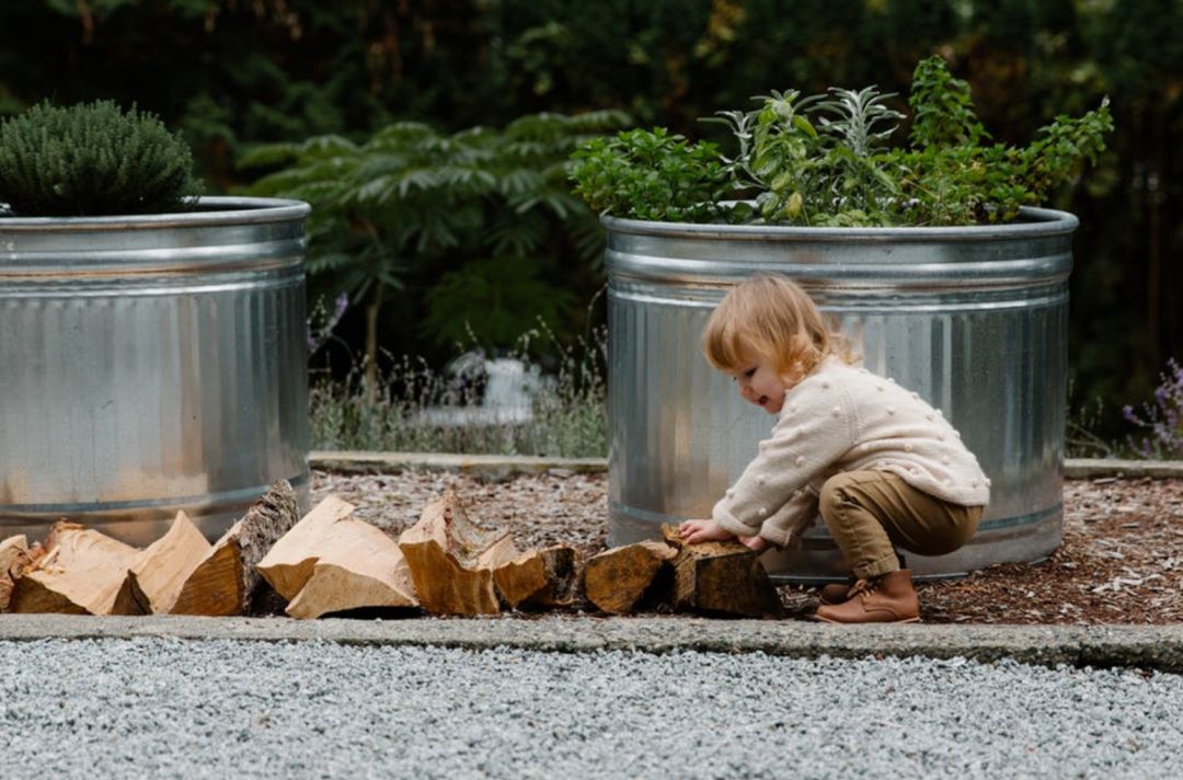 孩子有自残倾向的心理疏导,7岁小孩出现自残现象是什么原因