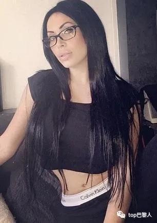 法国情侣豪掷200万,经历15次手术,只为成芭比与肯尼