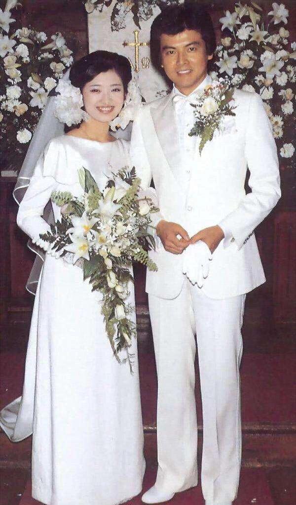 山口百惠和她的两个儿子,山口百惠21岁1980年隐退纪录