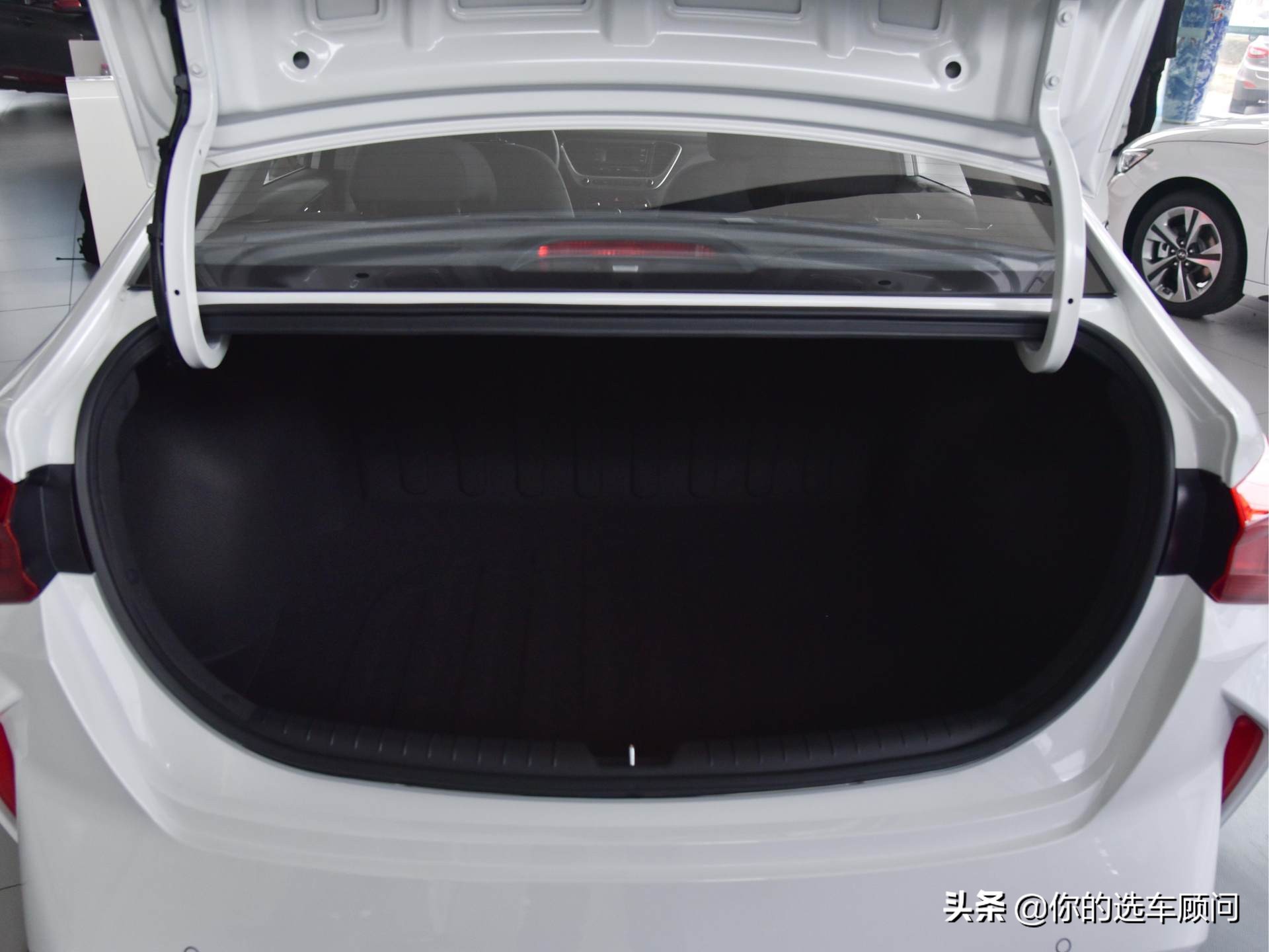 现代悦纳17年详细简介,现代悦纳有最新款的吗