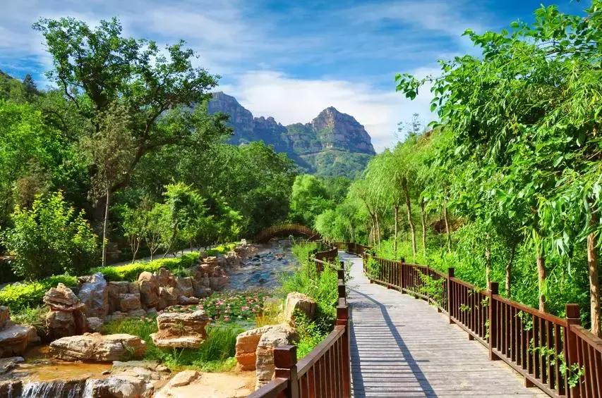 红崖谷温泉度假村门票多少钱,白鹿温泉加红崖谷门票