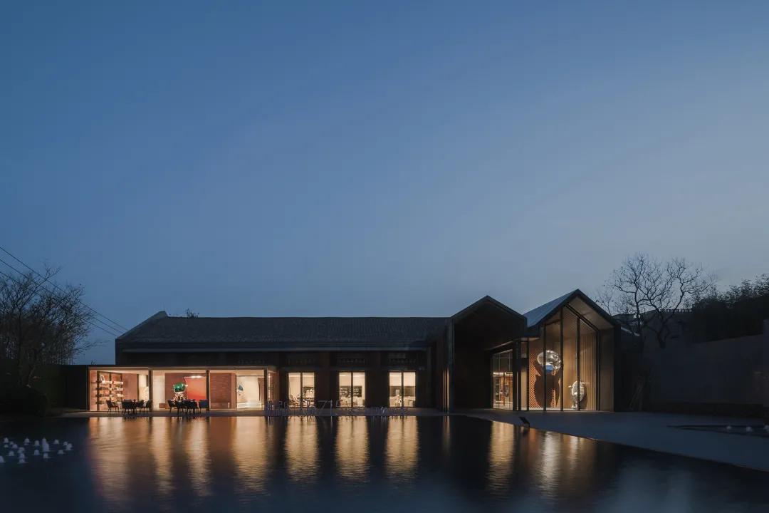 书香与艺居融为一体，重塑潮流空间IP