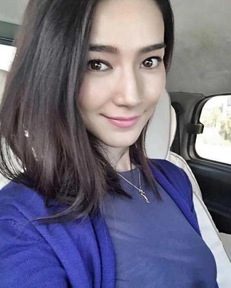 杨幂三朵金花图,杨幂旗下五朵金花古装造型