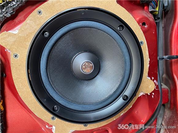 17款2.0阿特兹升级音响,阿特兹主动三分频改装案例