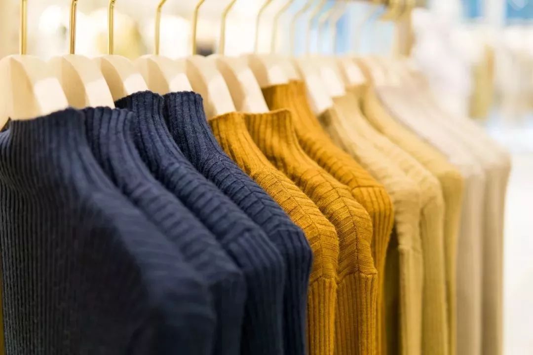 现代年轻人消费观只买吃的,当代年轻人消费观太真实了