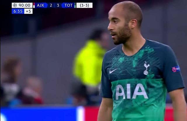 热刺边锋小卢卡斯流年不利，两年前欧冠逆转奇迹缔造者已失去主力位置，或许只有混血美娇妻才能让他走出低谷