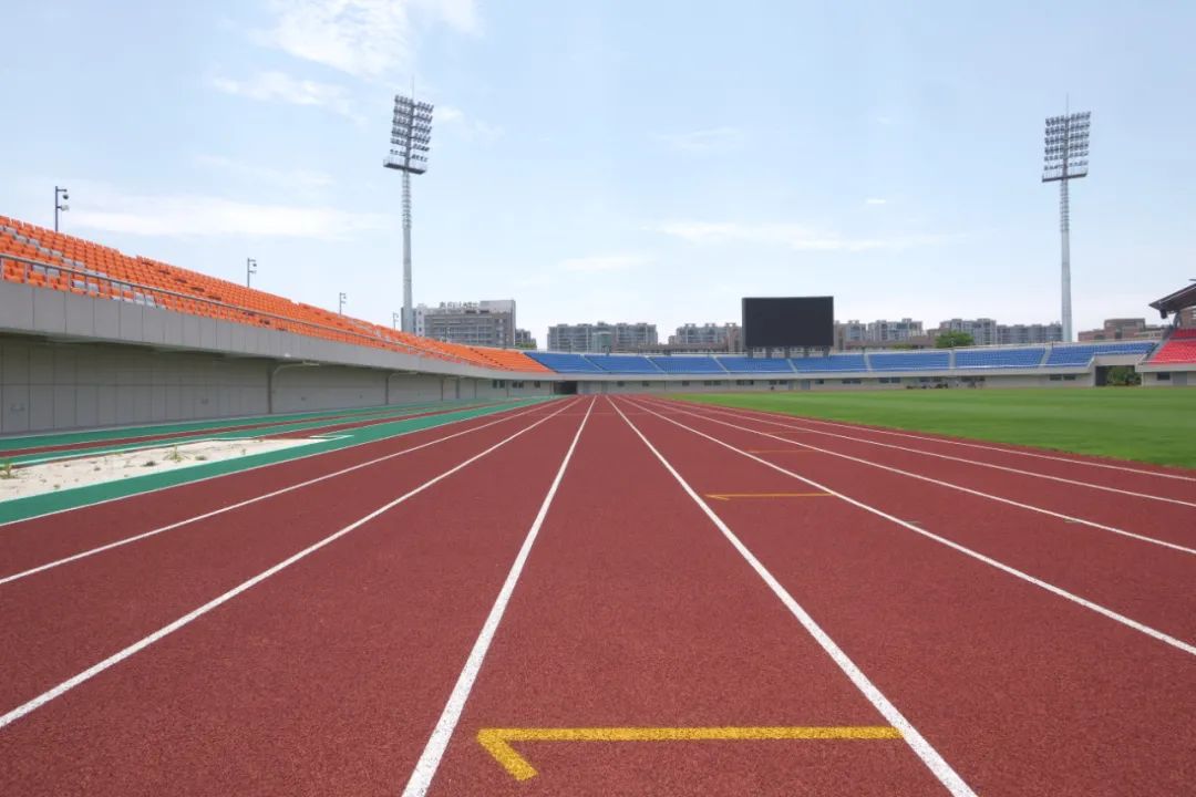 ZJNUers看过来！你们的东田径场大变样啦