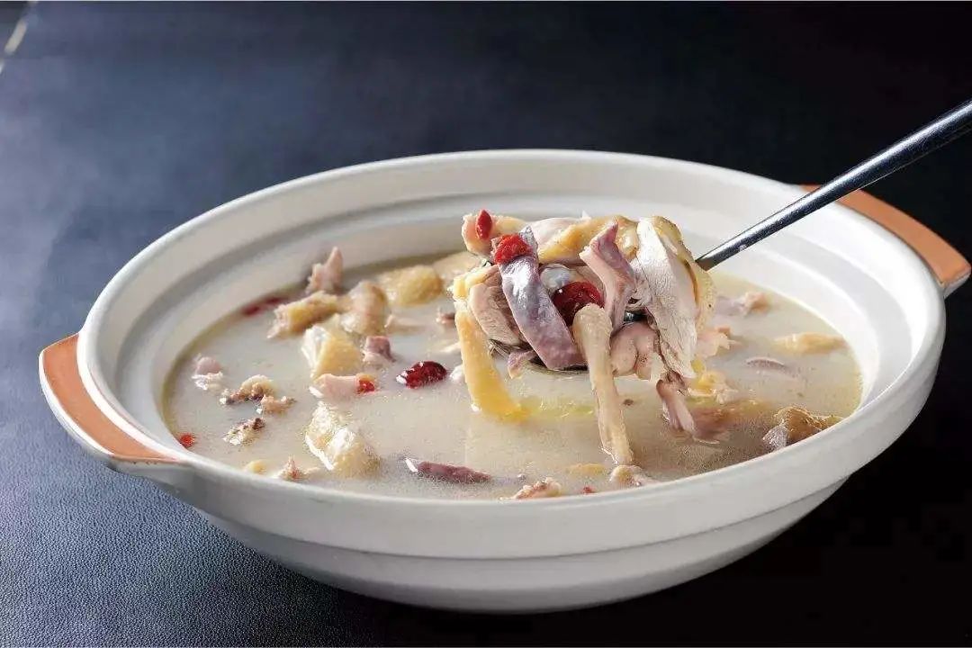 猪肚鸡怎么吃最养胃,健脾养胃滋阴猪肚鸡汤做法