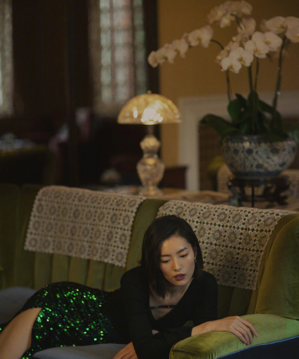 32岁刘雯惊艳全场,刘雯的时尚是这么穿出来的